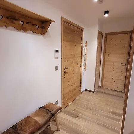 Appartement 4* Avec 2 Suites, Balcon, Garage, Acces Rapide Aux Pistes, Wifi - Fr-1-598-139 *